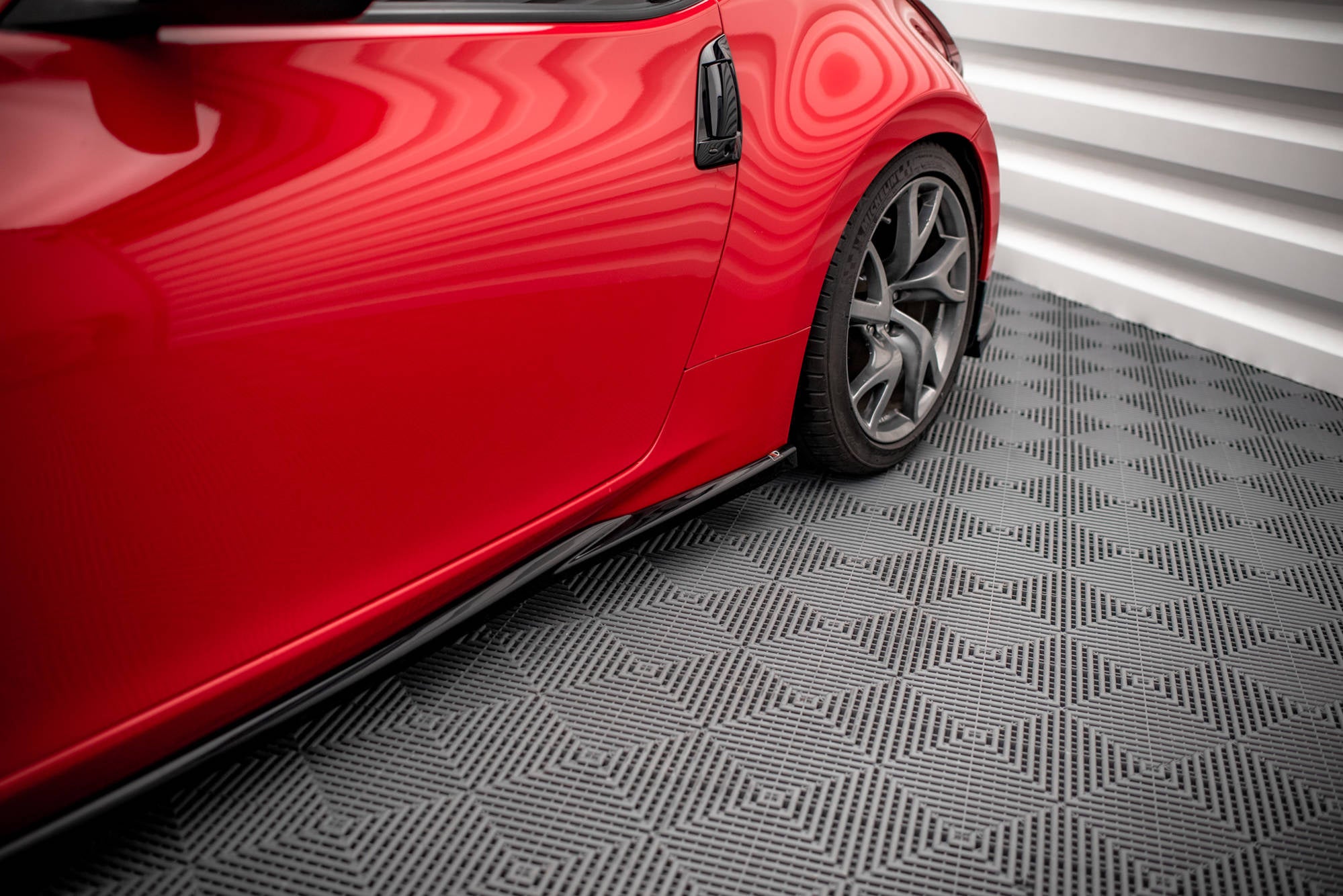 Maxton Design Difusores de taloneras laterales V.2 para Nissan 370Z - imagen 3