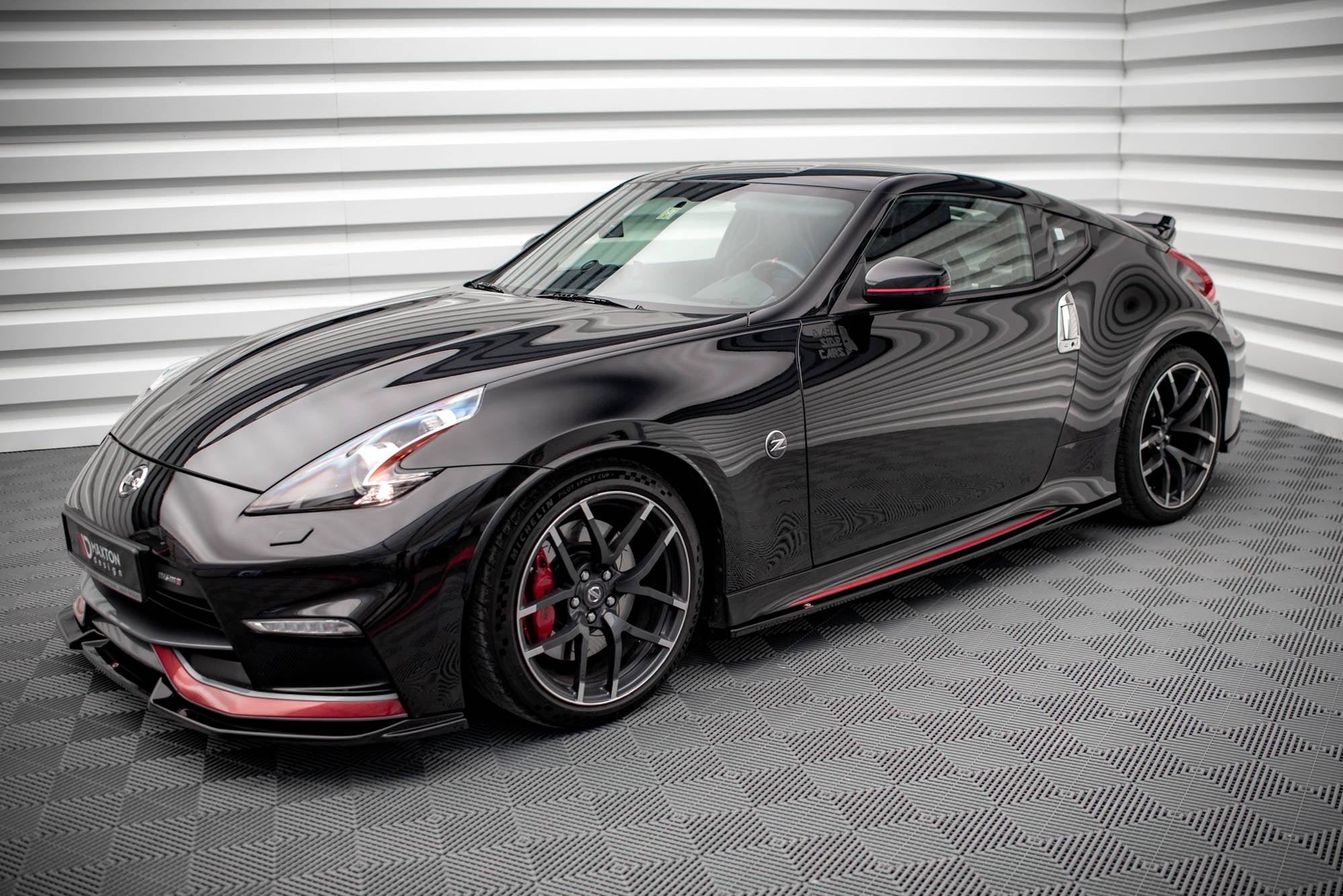 Maxton Design Difusores de taloneras laterales V.2 para Nissan 370Z Nismo Facelift - imagen 3