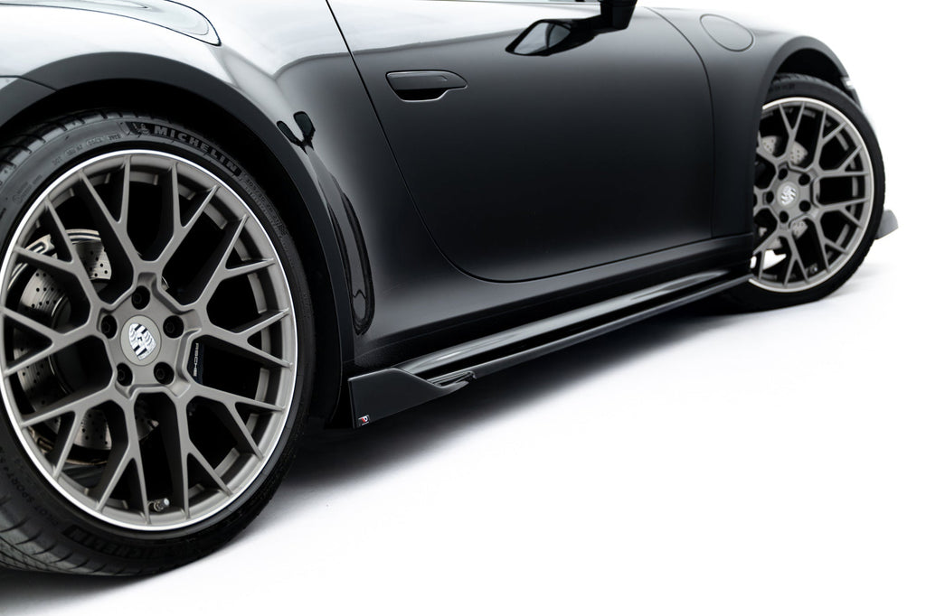 Maxton Design Difusores de taloneras laterales V.2 para Porsche 911 Carrera Sport Design 992 - imagen 3