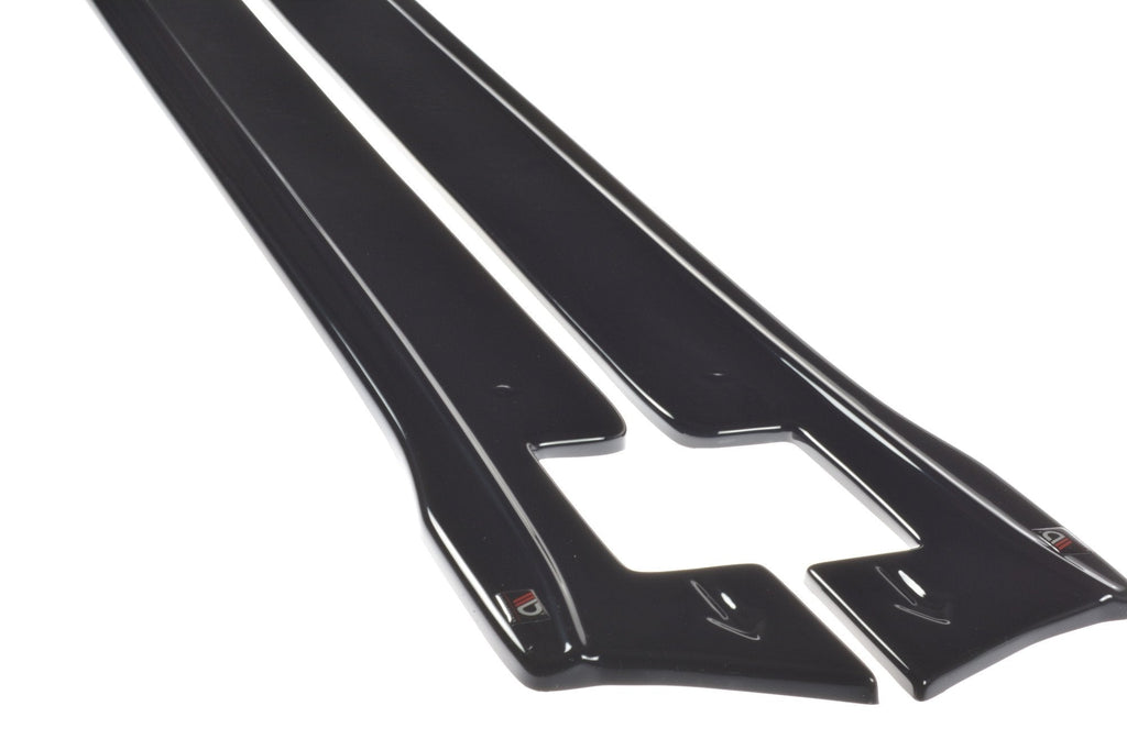 Maxton Design Difusores de taloneras laterales V.2 para Tesla Model X Mk1 - imagen 6