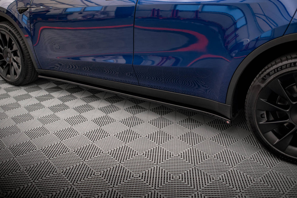 Maxton Design Difusores de taloneras laterales V.2 para Tesla Model Y - imagen 2