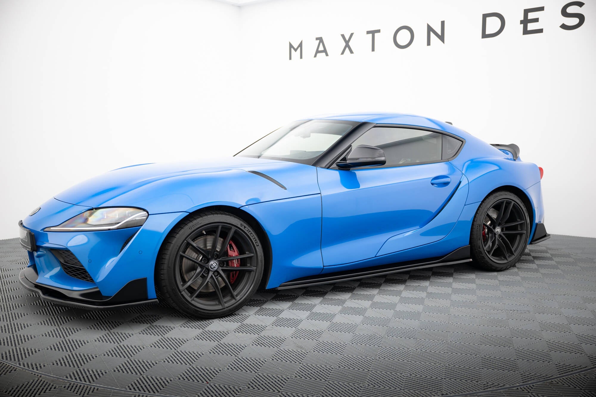 Maxton Design Difusores de taloneras laterales V.2 para Toyota Supra Mk5 - imagen 6