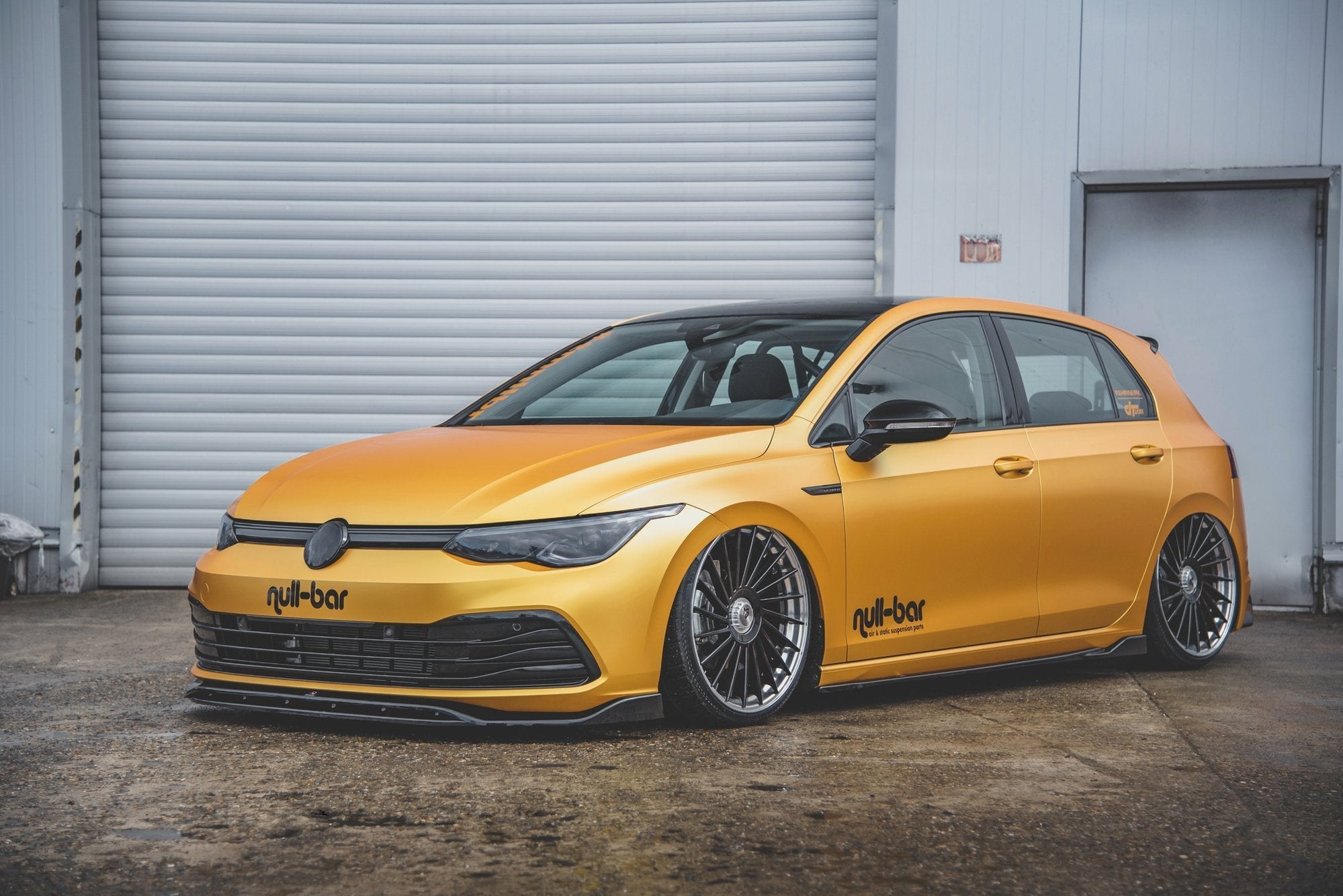 Maxton Design Difusores de taloneras laterales V.2 para Volkswagen Golf Mk8 - imagen 2