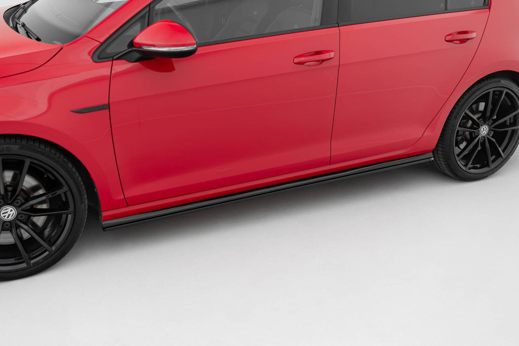 Maxton Design Difusores de taloneras laterales V.2 para Volkswagen Golf R / R-Line Mk7 Facelift - imagen 1