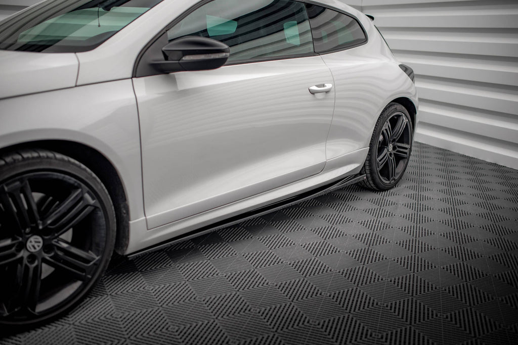 Maxton Design Difusores de taloneras laterales V.2 para Volkswagen Scirocco R Mk3 - imagen 1