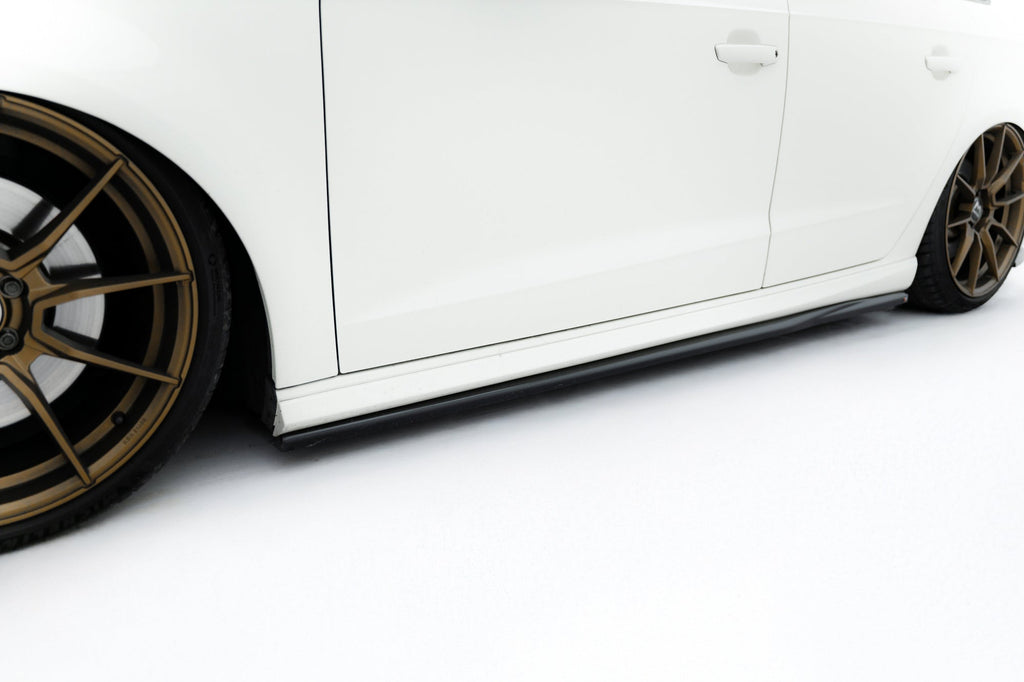 Maxton Design Difusores de taloneras laterales V.3 para Audi S3 / A3 S-Line Sportback 8V / 8V Facelift - imagen 1