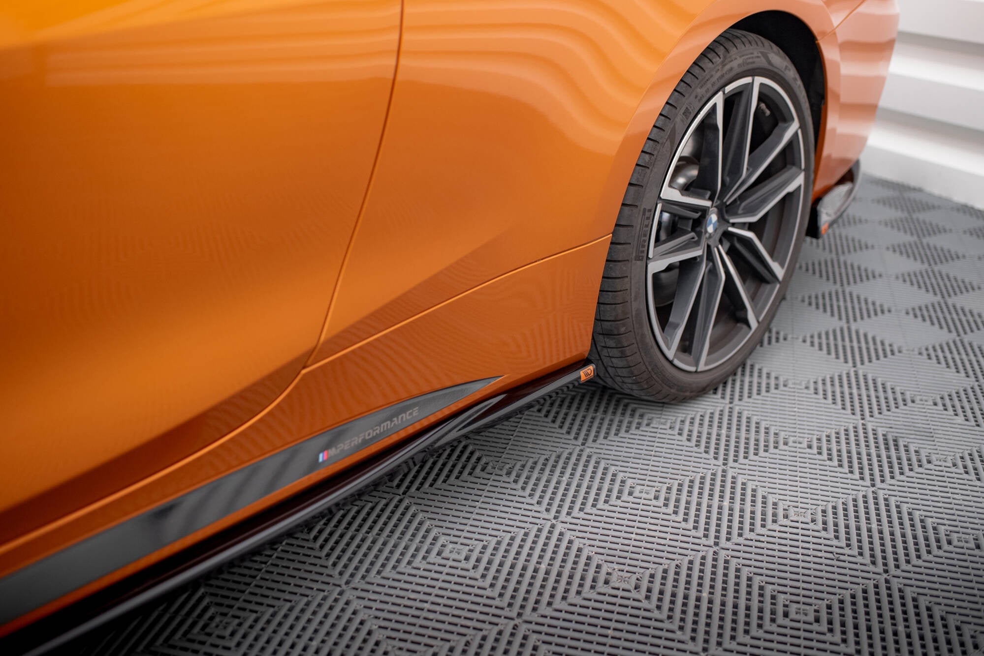 Maxton Design Difusores de taloneras laterales V.3 para BMW 4 M-Pack / M440i G22 / G23 / G22 Facelift / G23 Facelift - imagen 2