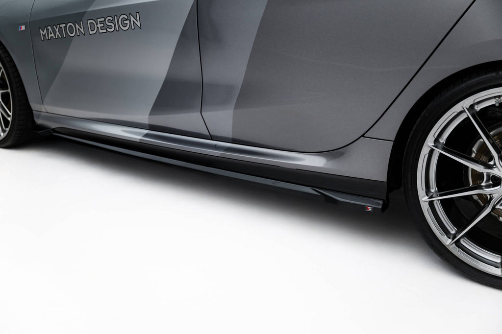 Maxton Design Difusores de taloneras laterales V.3 para BMW M135i F70 - imagen 3