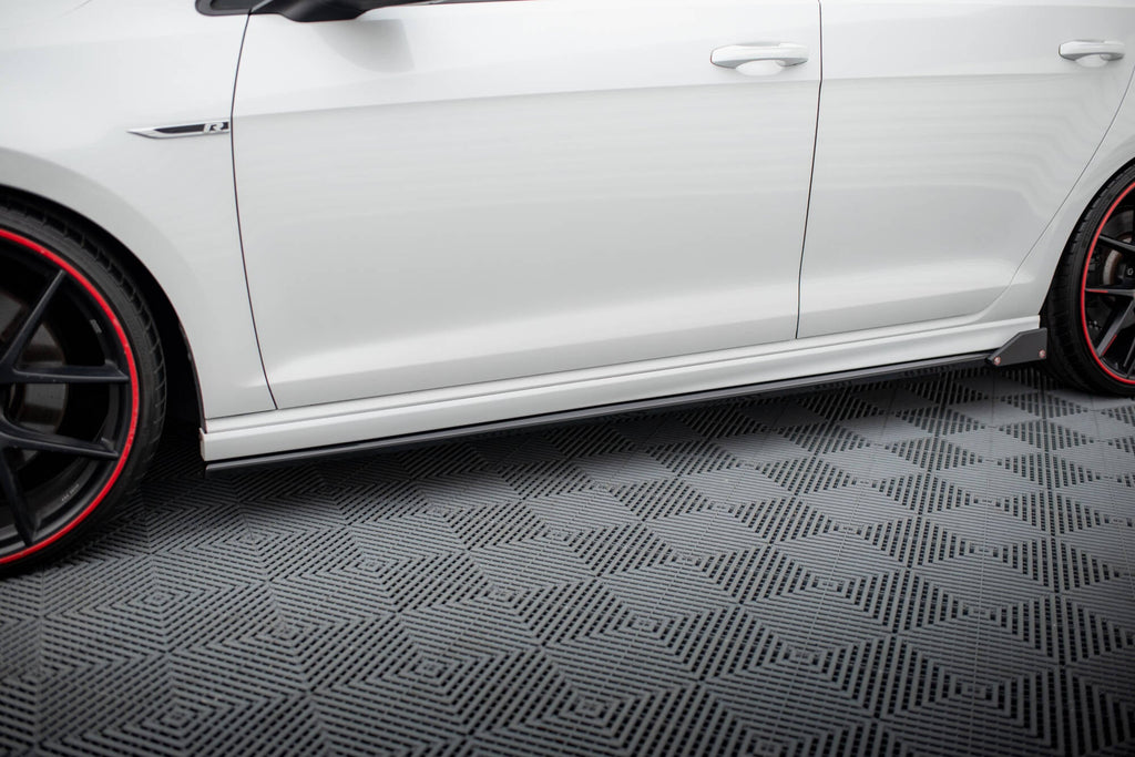 Maxton Design Difusores de taloneras laterales V.3 + Flaps para Volkswagen Golf R / R-Line Mk7 - imagen 1