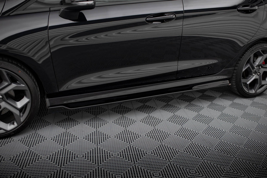 Maxton Design Difusores de taloneras laterales V.3 para Ford Fiesta Mk8 ST / ST-Line - imagen 1