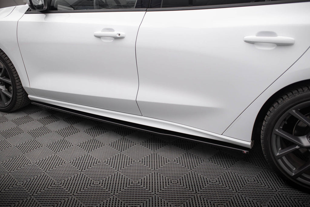 Maxton Design Difusores de taloneras laterales V.3 para Ford Focus ST / ST-Line Mk4 Facelift - imagen 3