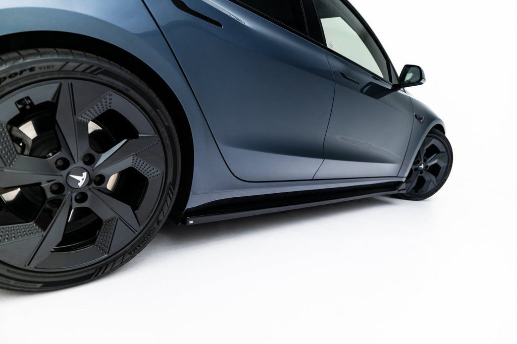 Maxton Design Difusores de taloneras laterales V.3 para Tesla Model 3 Mk1 / Mk1 Facelift - imagen 3