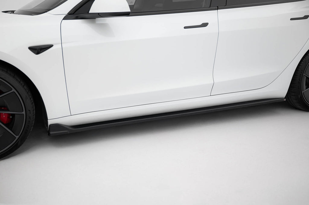 Maxton Design Difusores de taloneras laterales V.3 para Tesla Model 3 Performance Mk1 Facelift - imagen 1