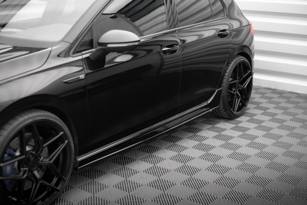 Maxton Design Difusores de taloneras laterales V.3 para Volkswagen Golf R Hatchback Mk8 - imagen 1