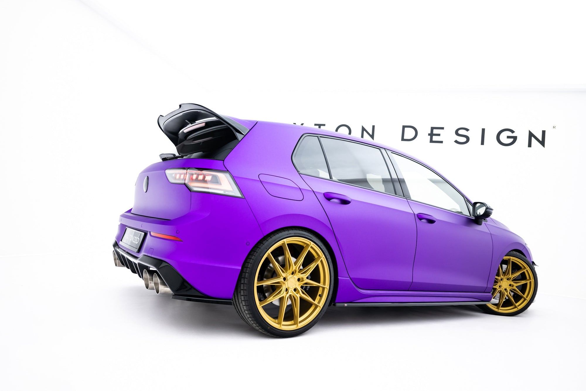 Maxton Design Difusores de taloneras laterales V.3 para Volkswagen Golf R Hatchback Mk8 Facelift - imagen 1
