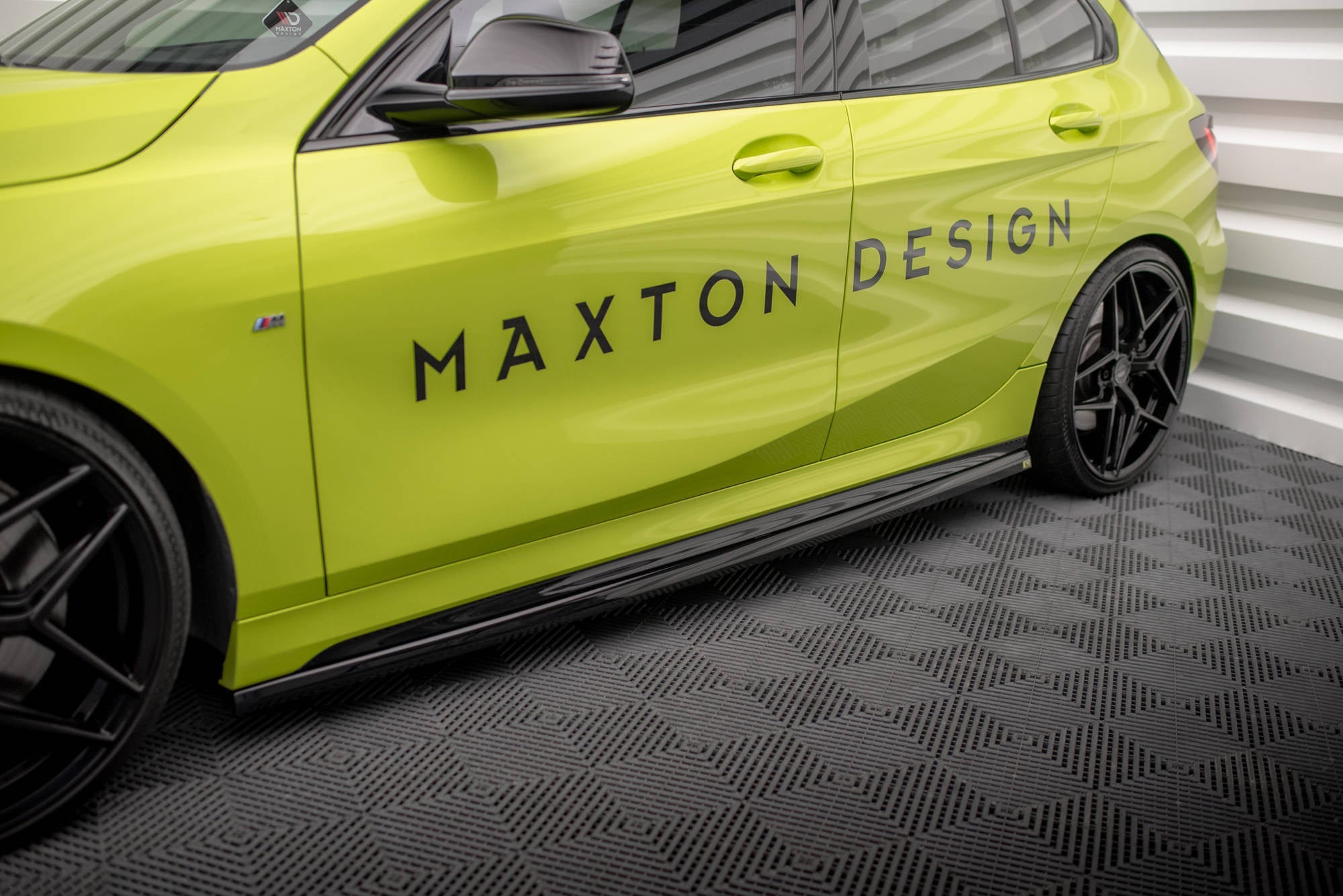 Maxton Design Difusores de taloneras laterales V.4 para BMW 1 M-Pack/ M135i / 128ti F40 - imagen 1
