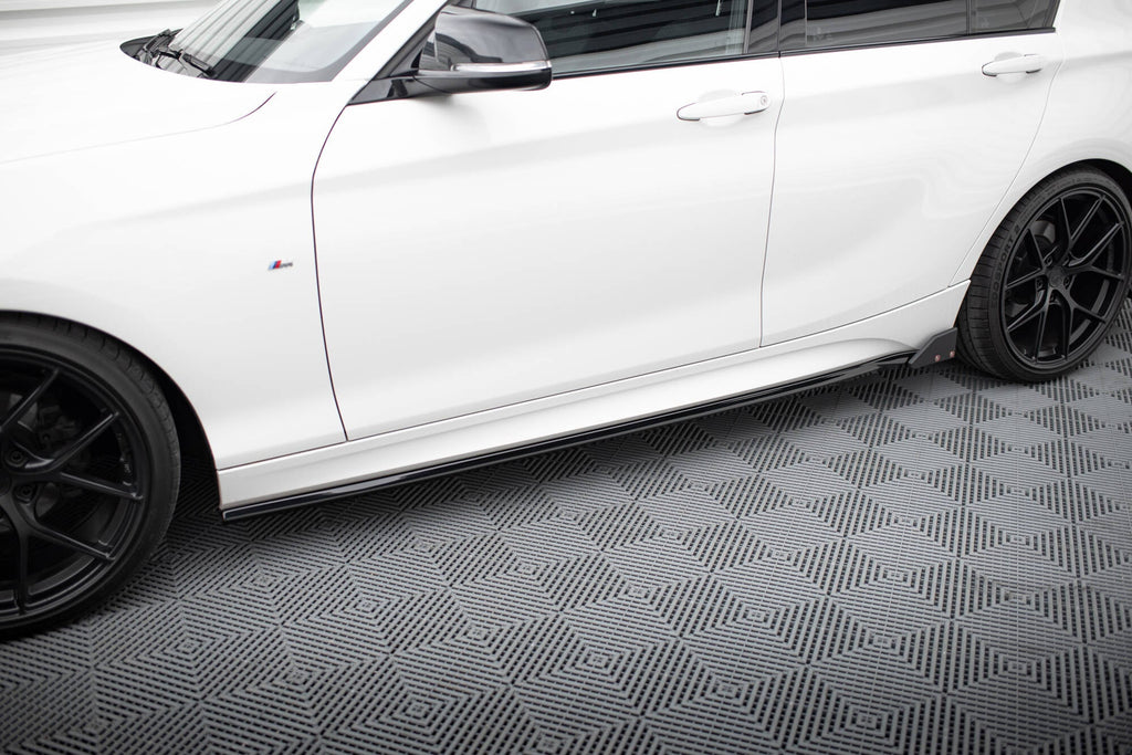 Maxton Design Difusores de taloneras laterales V.4 + Flaps para BMW 1 M-Pack / M140i F20 Facelift - imagen 1