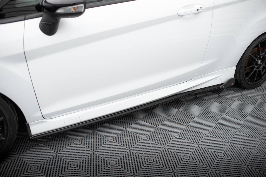 Maxton Design Difusores de taloneras laterales V.4 + Flaps para Ford Fiesta ST / ST-Line Mk7 - imagen 1
