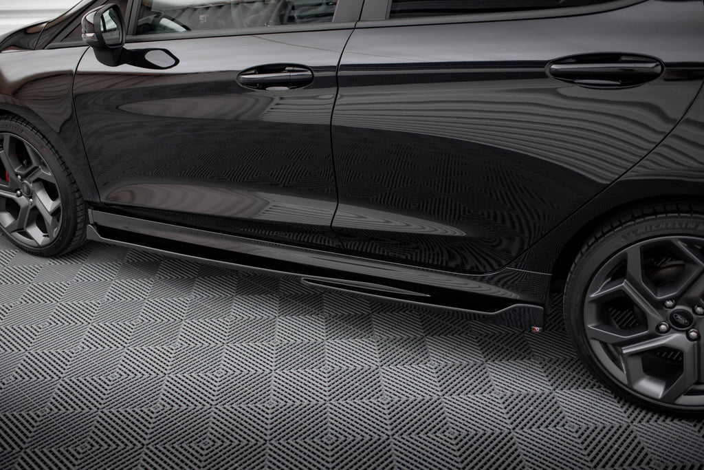 Maxton Design Difusores de taloneras laterales V.4 para Ford Fiesta Mk8 ST / ST-Line - imagen 3