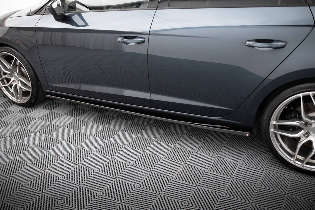 Maxton Design Difusores de taloneras laterales V.5 para Seat Leon Cupra / FR Mk3 / Mk3 Facelift - imagen 3