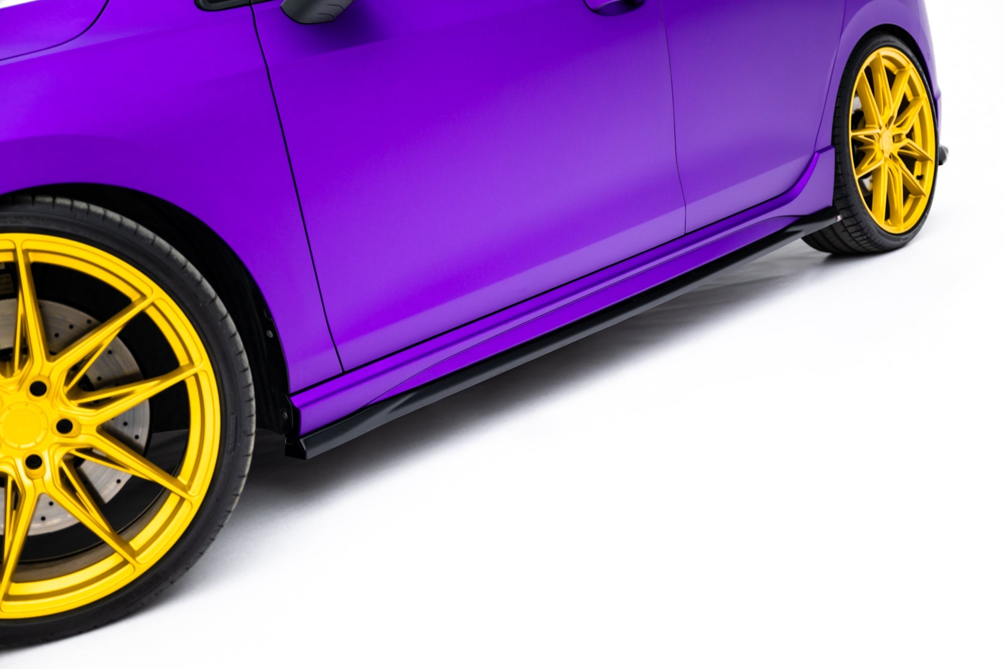 Maxton Design Difusores de taloneras laterales V.5 para Volkswagen Golf R Hatchback Mk8 / Mk8 Facelift - imagen 2