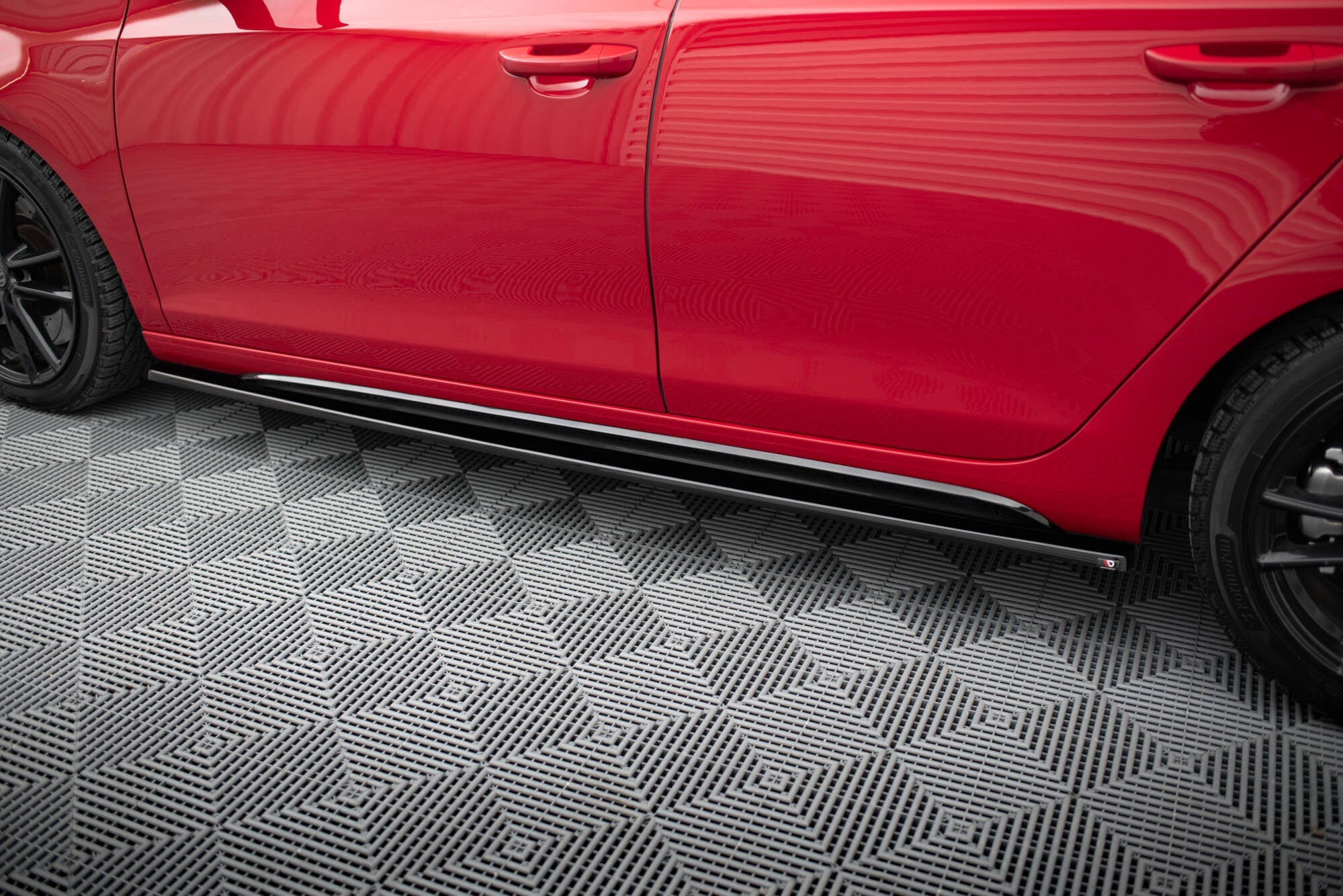 Maxton Design Difusores de taloneras laterales para Volkswagen Golf Mk6 GTI/ GTD - imagen 3