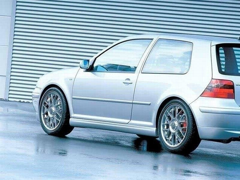 Maxton Design Taloneras laterales para Volkswagen Golf Mk4 25'TH Anniversary LOOK - imagen 1