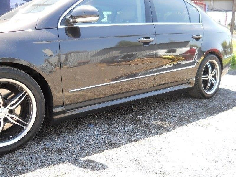 Maxton Design Taloneras laterales para Volkswagen Passat B7 R-LINE - imagen 1