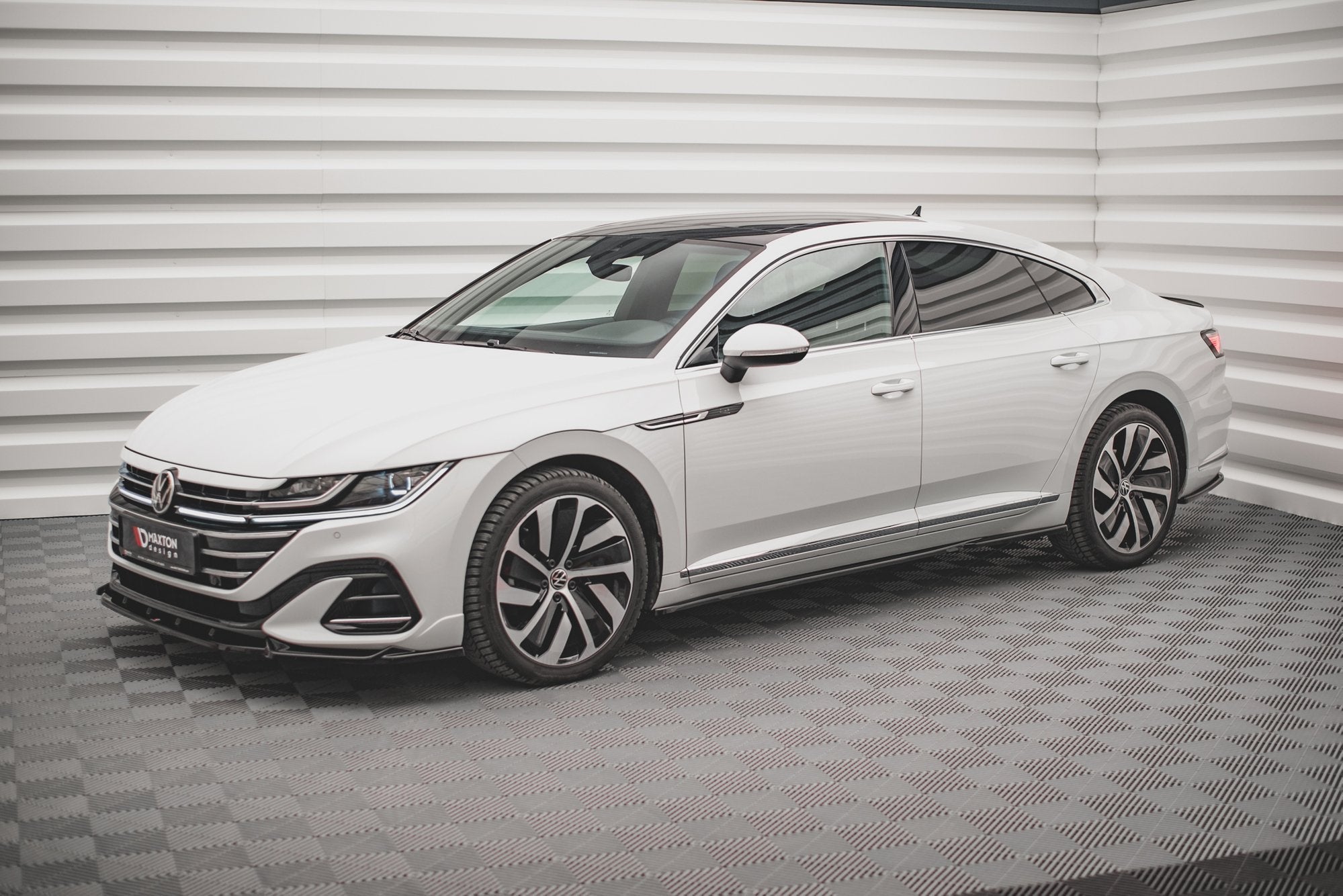 Maxton Design Difusores de taloneras laterales para Volkswagen Arteon R/ R-Line Sedan / Shooting Brake Mk1 Facelift - imagen 2