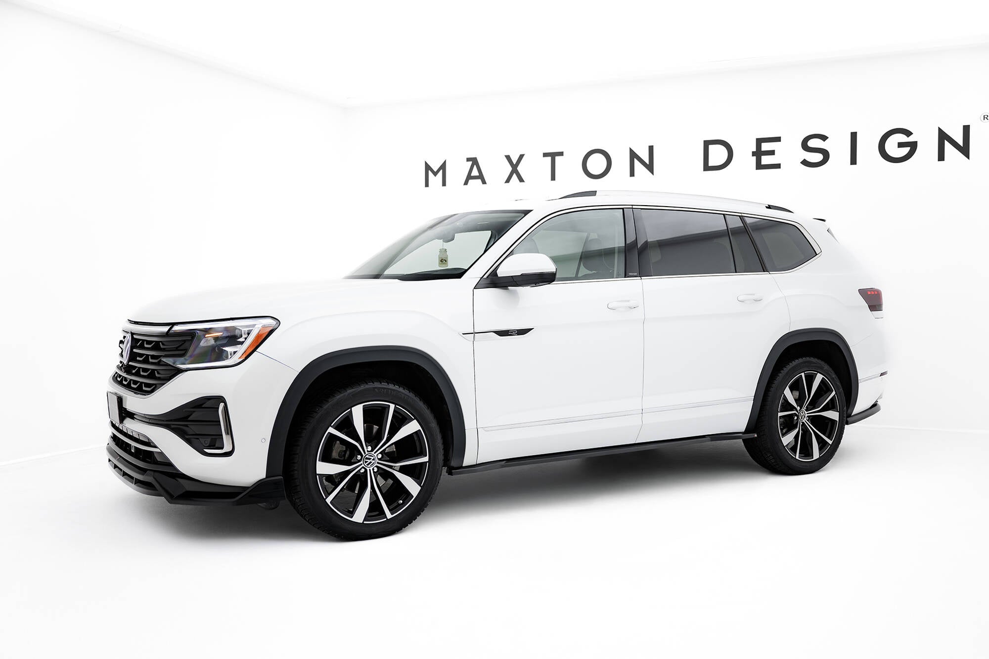 Maxton Design Difusores de taloneras laterales para Volkswagen Atlas R-Line Mk1 Facelift 2 - imagen 3