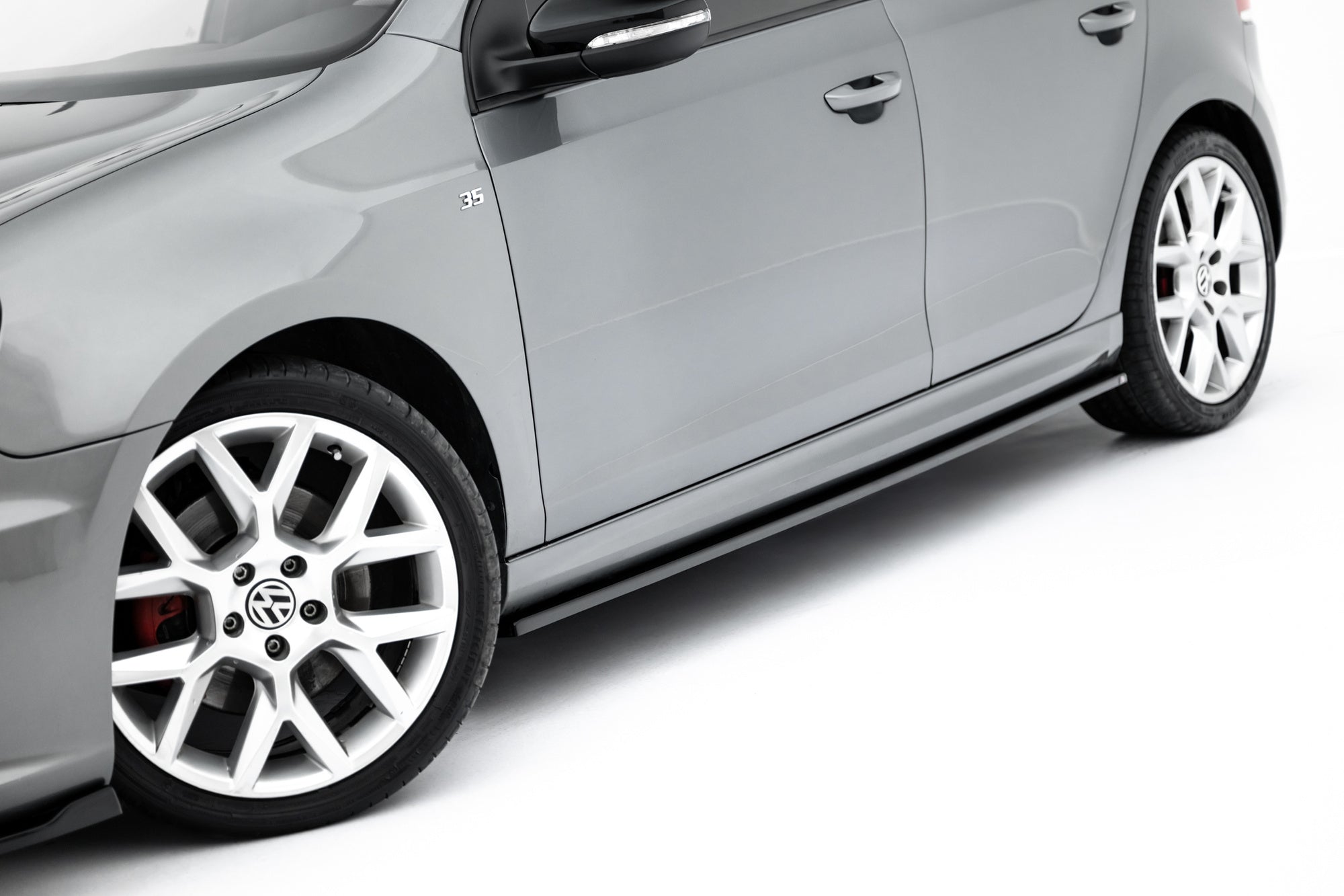 Maxton Design Difusores de taloneras laterales para Volkswagen Golf GTI 35th / R20 Mk6 - imagen 1