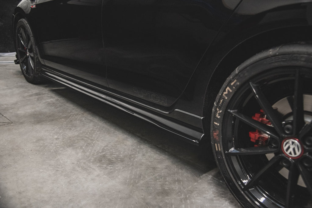 Maxton Design Difusores de taloneras laterales para Volkswagen Golf GTI TCR Mk7 - imagen 1