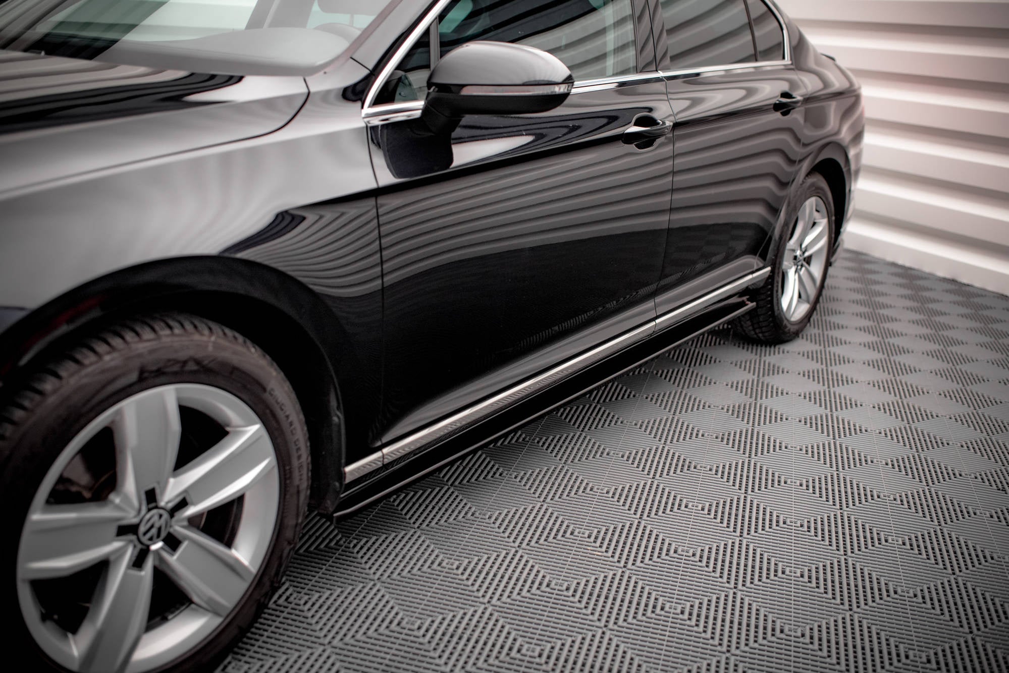 Maxton Design Difusores de taloneras laterales para Volkswagen Passat B8 Facelift - imagen 1