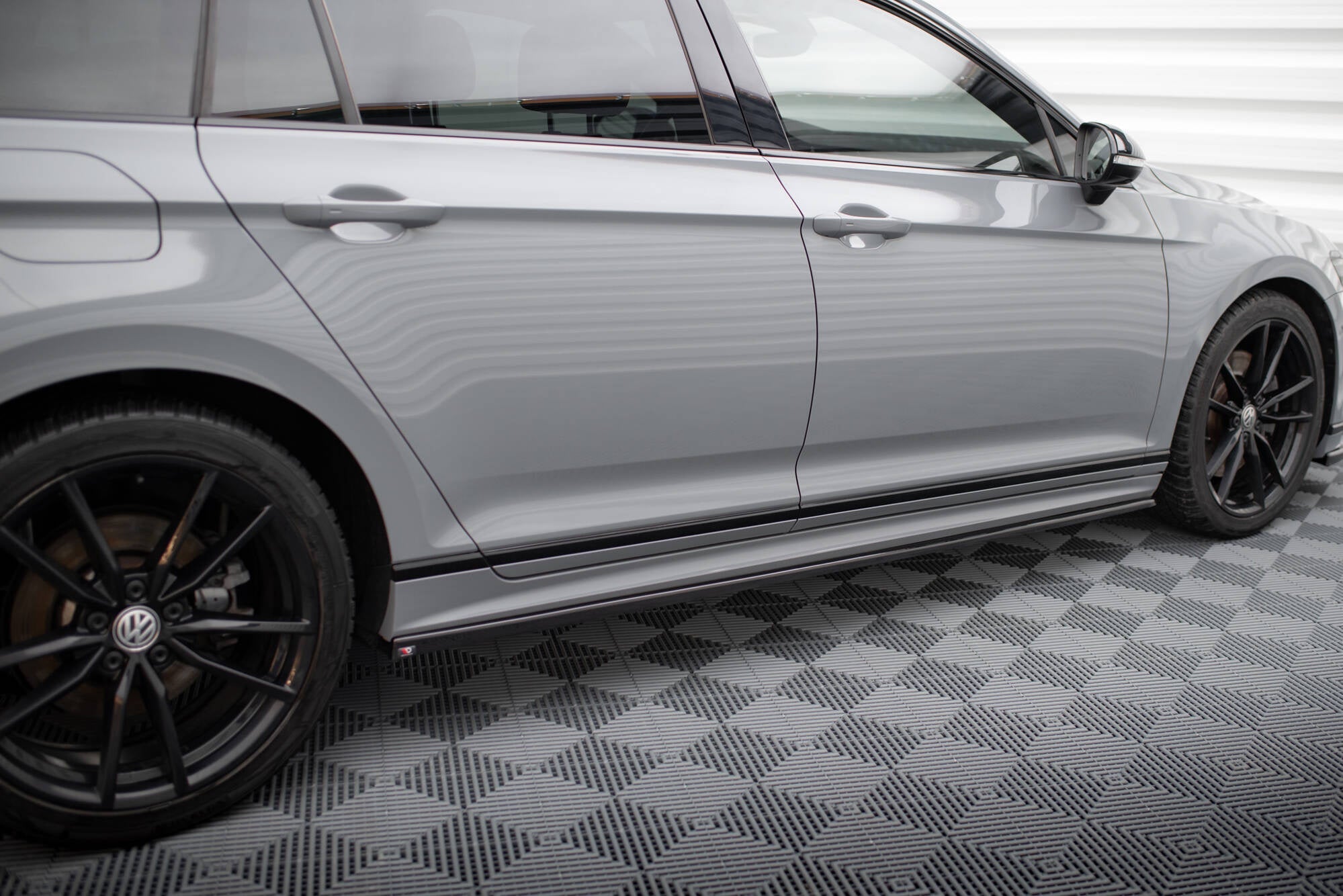 Maxton Design Difusores de taloneras laterales para Volkswagen Passat R-Line B8 Facelift - imagen 2