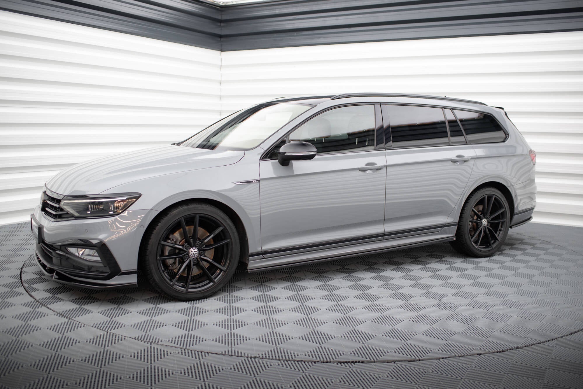 Maxton Design Difusores de taloneras laterales para Volkswagen Passat R-Line B8 Facelift - imagen 3
