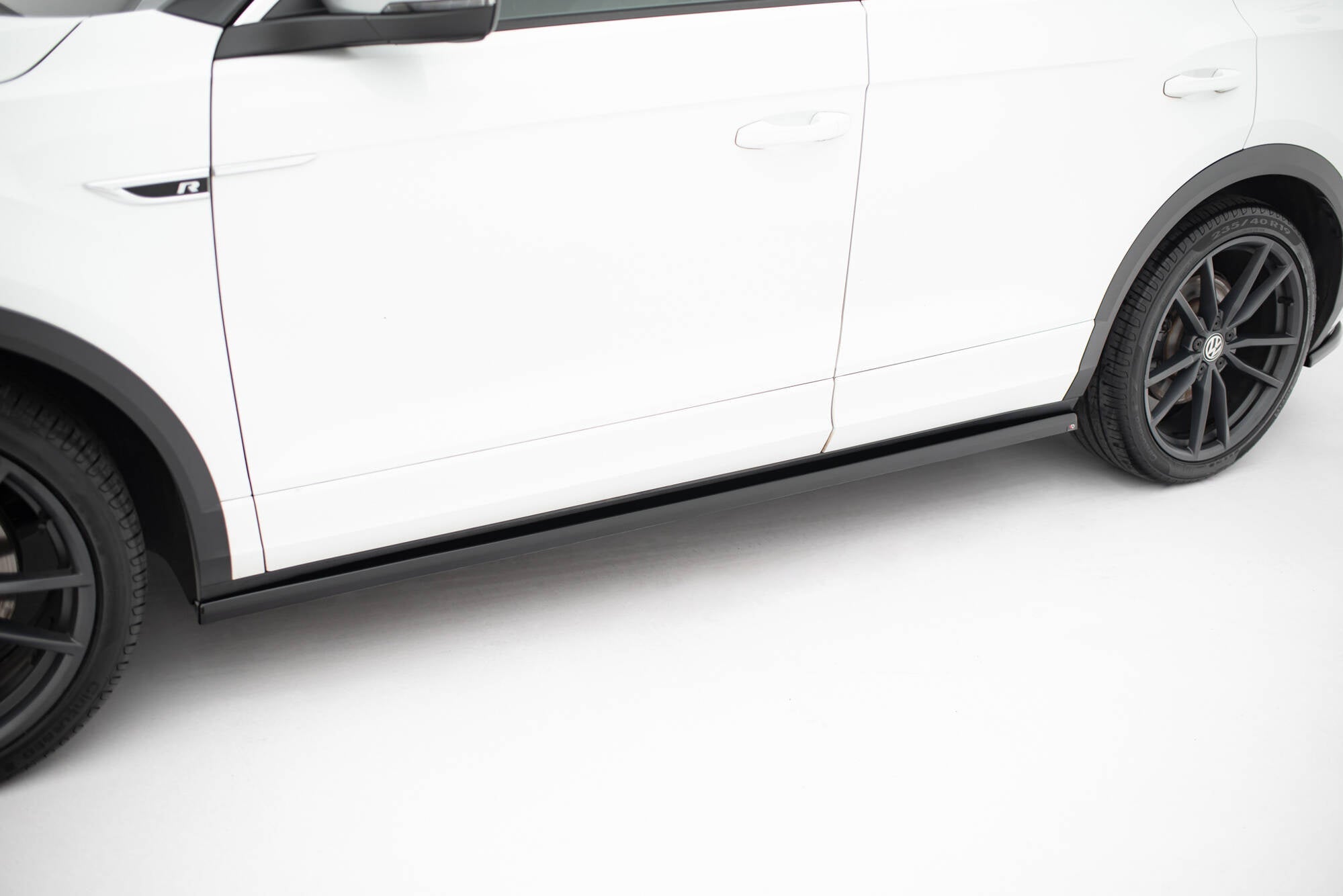 Maxton Design Difusores de taloneras laterales para Volkswagen T-Roc R / R-Line Mk1 - imagen 6