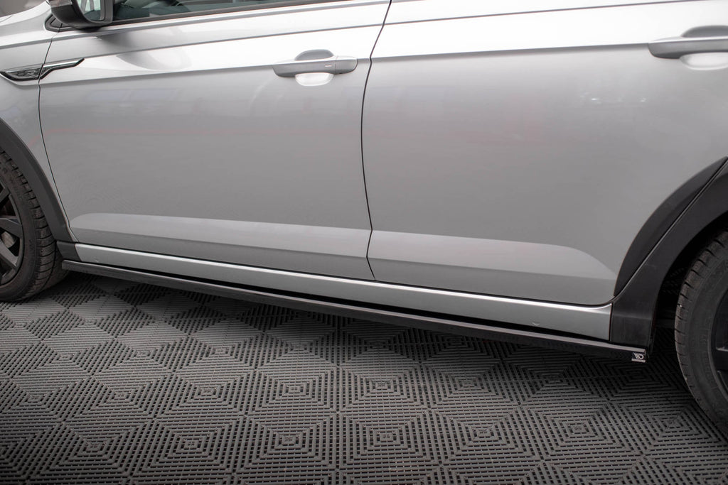 Maxton Design Difusores de taloneras laterales para Volkswagen Taigo R-Line Mk1 - imagen 3