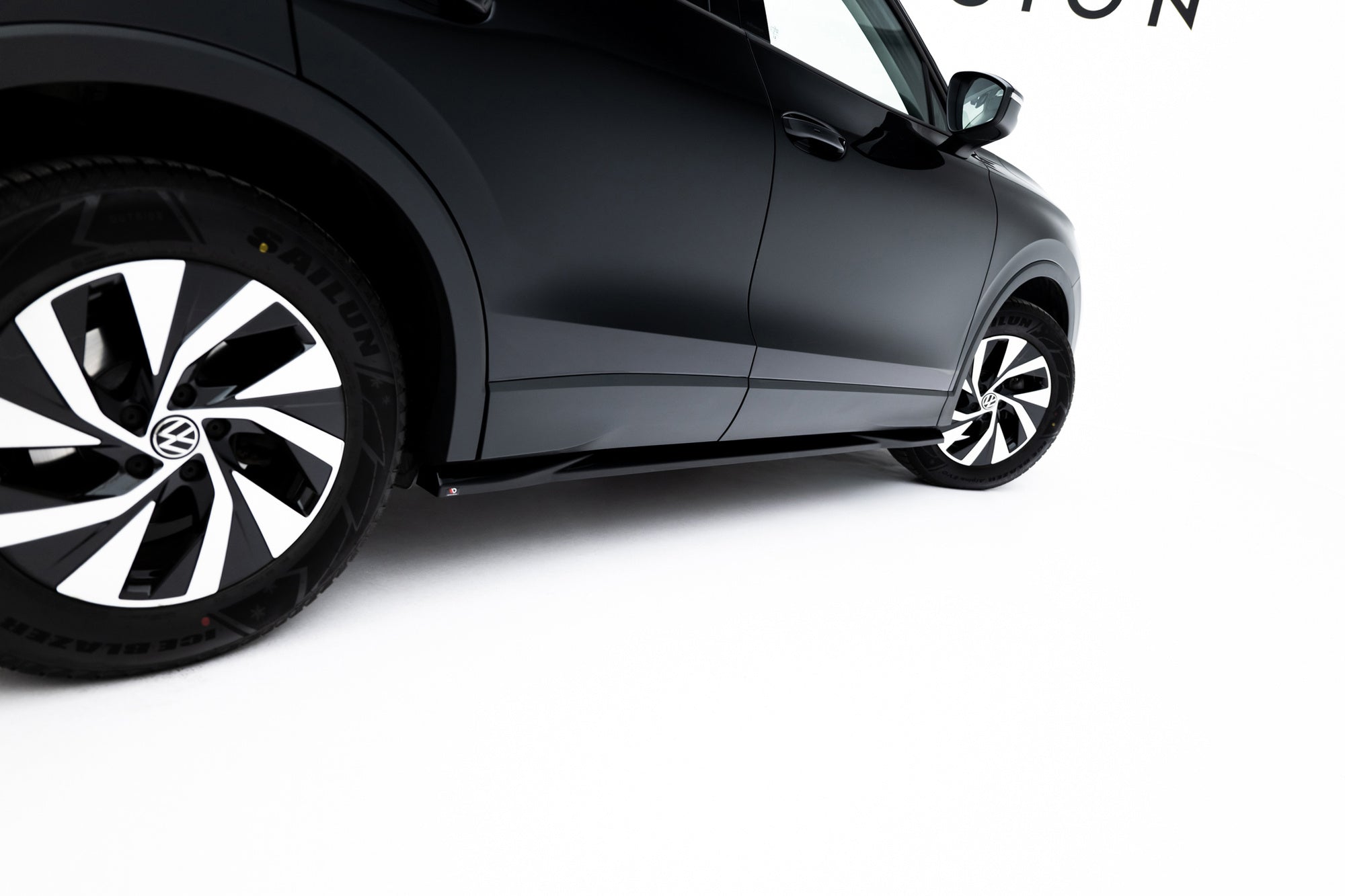 Maxton Design Difusores de taloneras laterales para Volkswagen Tiguan Mk3 - imagen 3