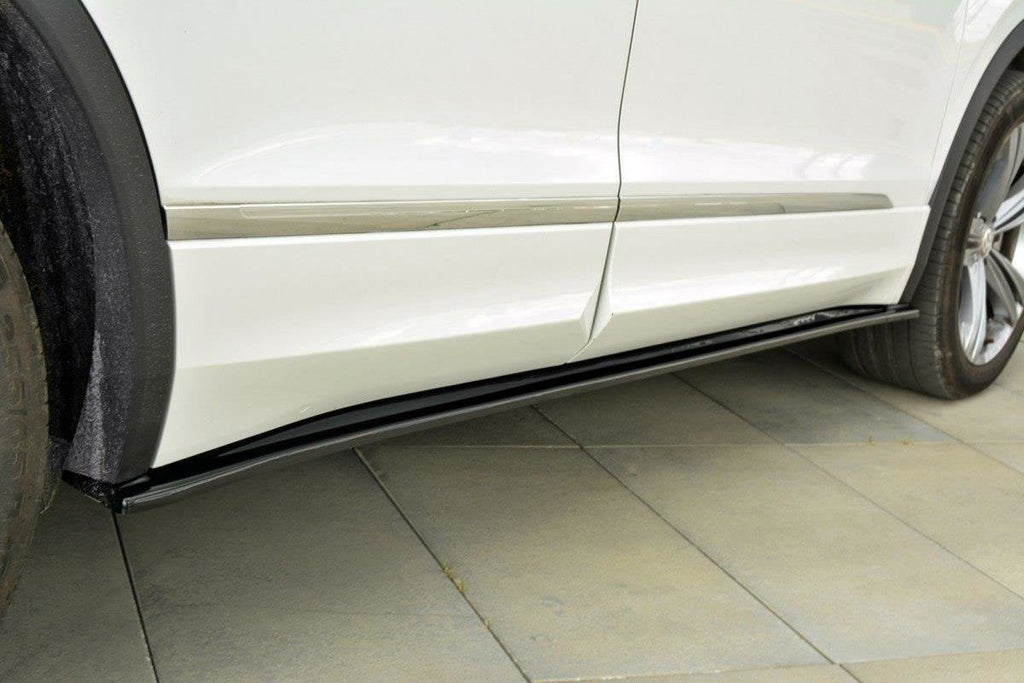 Maxton Design Difusores de taloneras laterales para Volkswagen Tiguan R-Line Mk2 - imagen 1