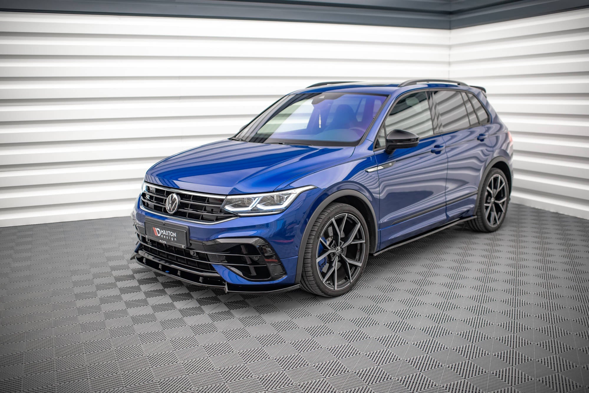 Maxton Design Difusores de taloneras laterales para Volkswagen Tiguan R / R-Line Mk2 Facelift - imagen 2