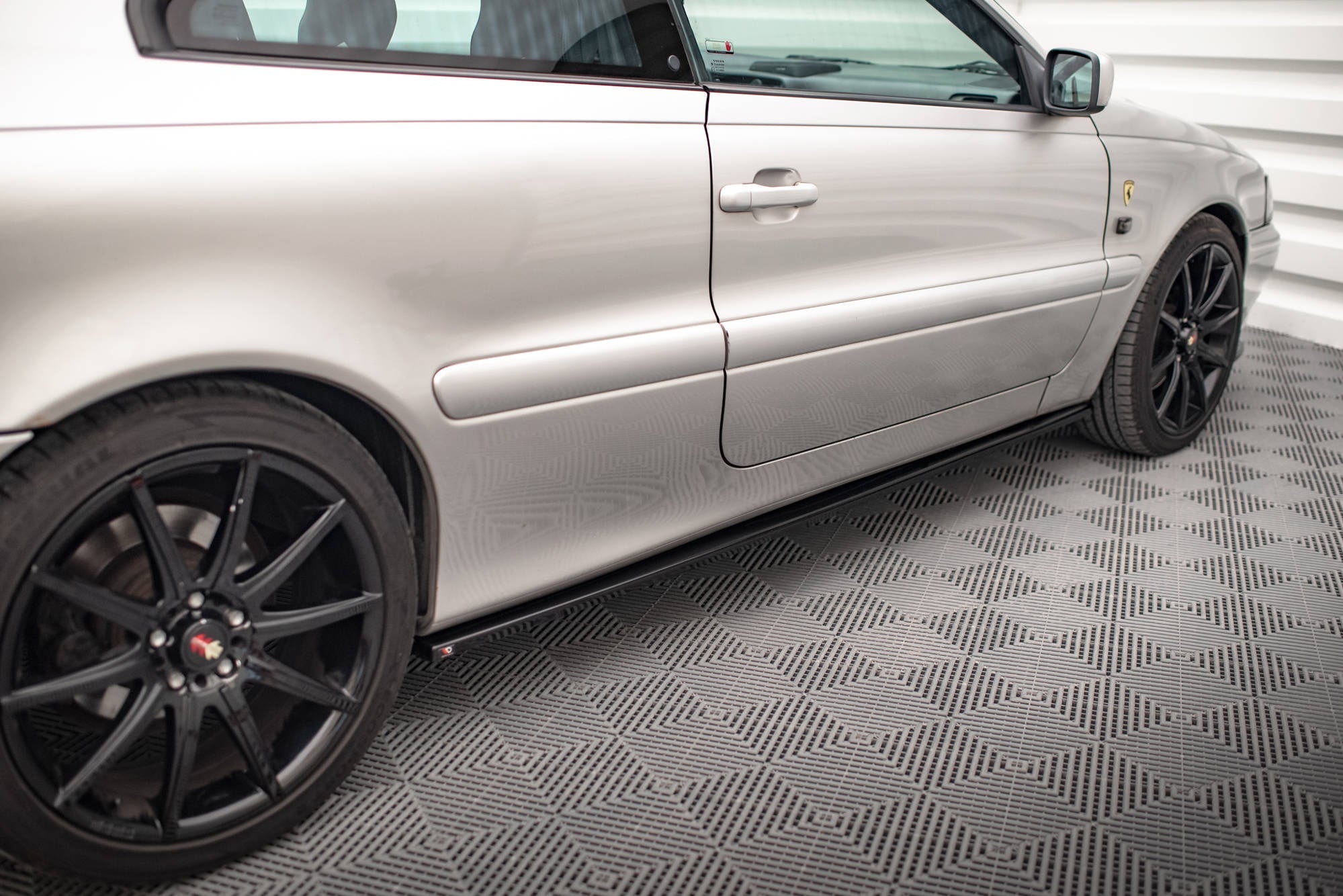 Maxton Design Difusores de taloneras laterales para Volvo C70 Mk1 - imagen 1