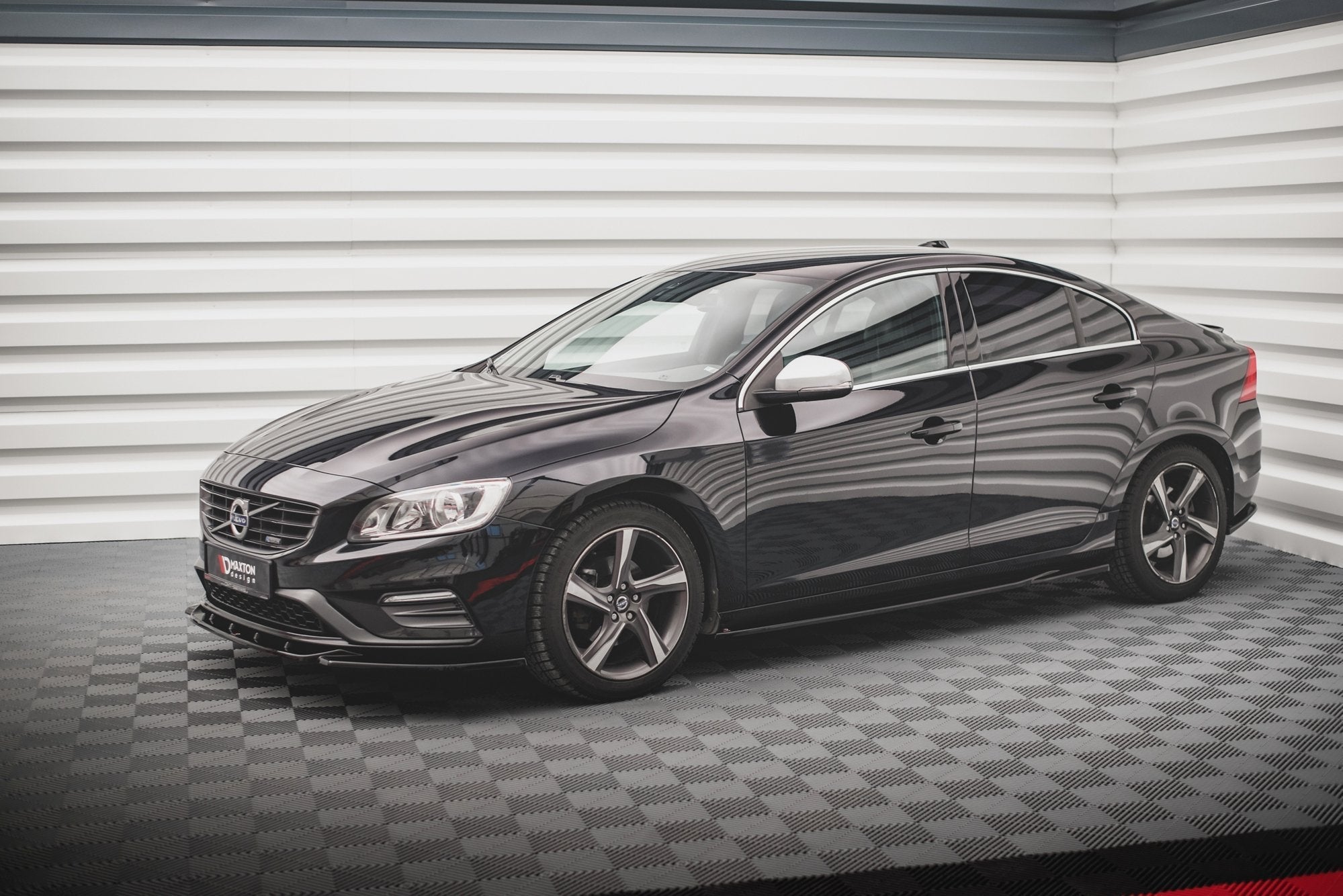Maxton Design Difusores de taloneras laterales para Volvo S60 Standard / R-Design Mk2 / Mk2 Facelift - imagen 2