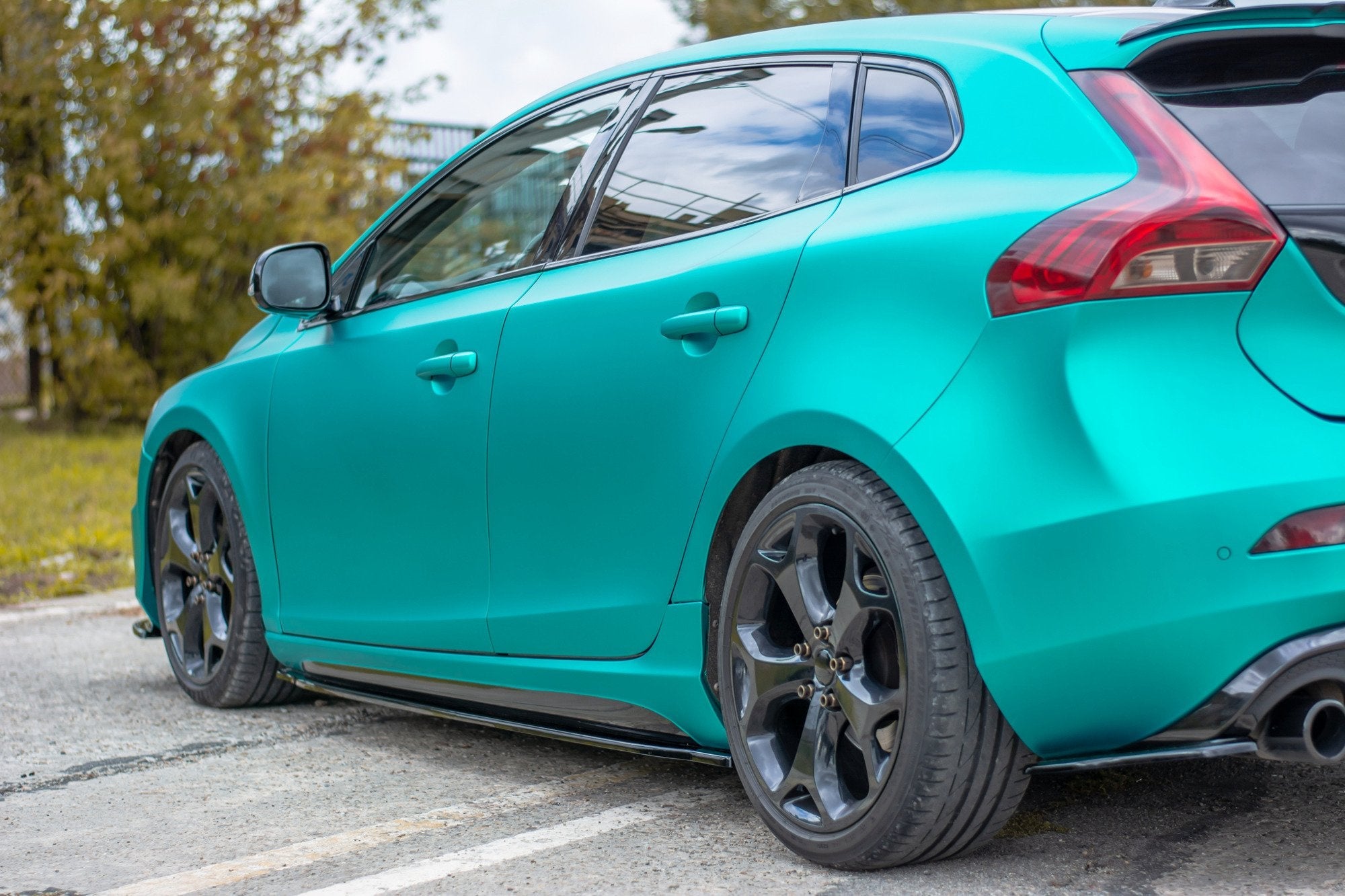 Maxton Design Difusores de taloneras laterales para Volvo V40 R-design - imagen 1