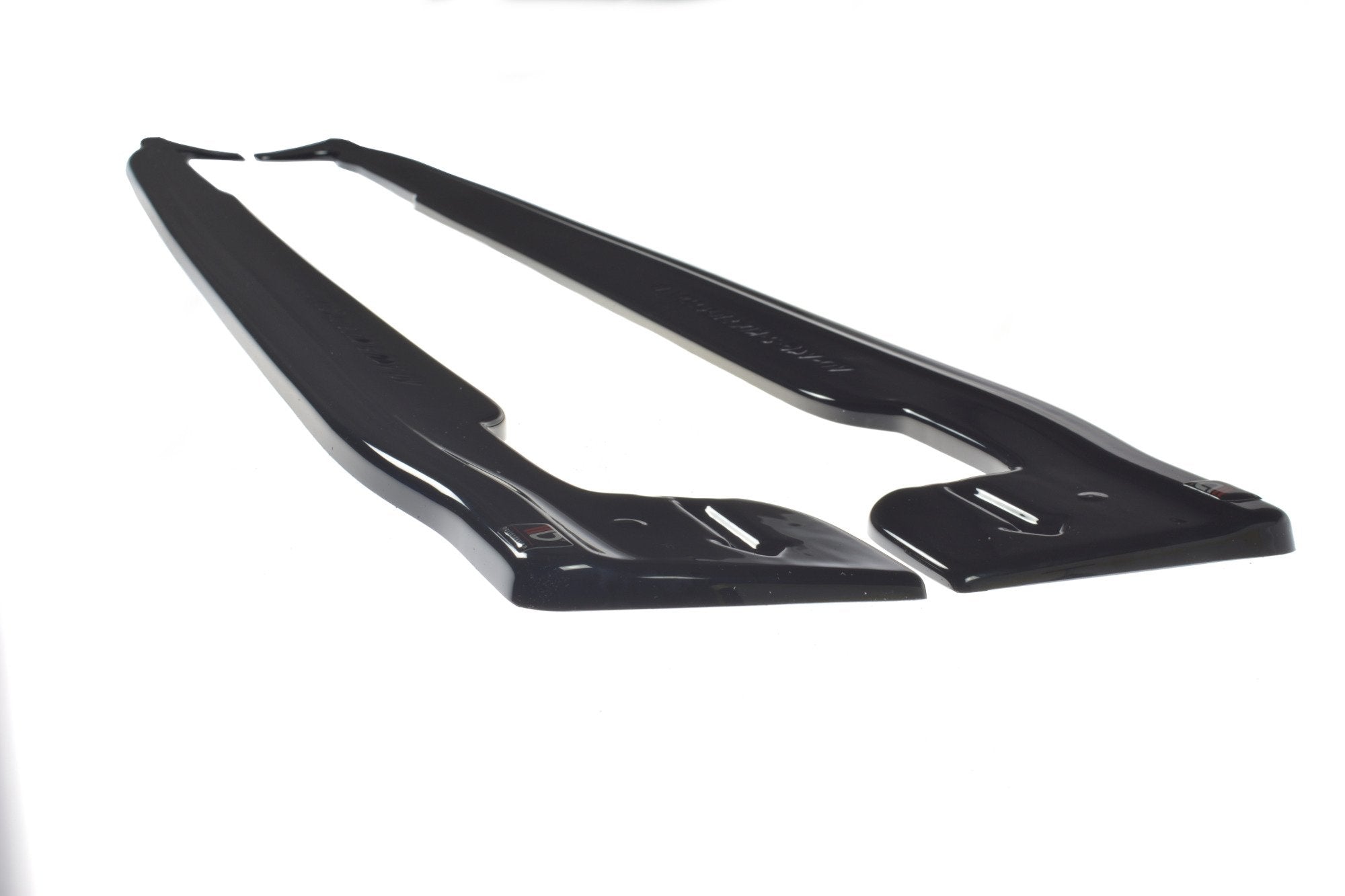Maxton Design Difusores de taloneras laterales para Volvo V40 R-design - imagen 6