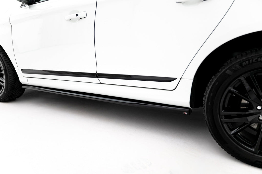 Maxton Design Difusores de taloneras laterales para Volvo XC60 Mk1 Facelift - imagen 2
