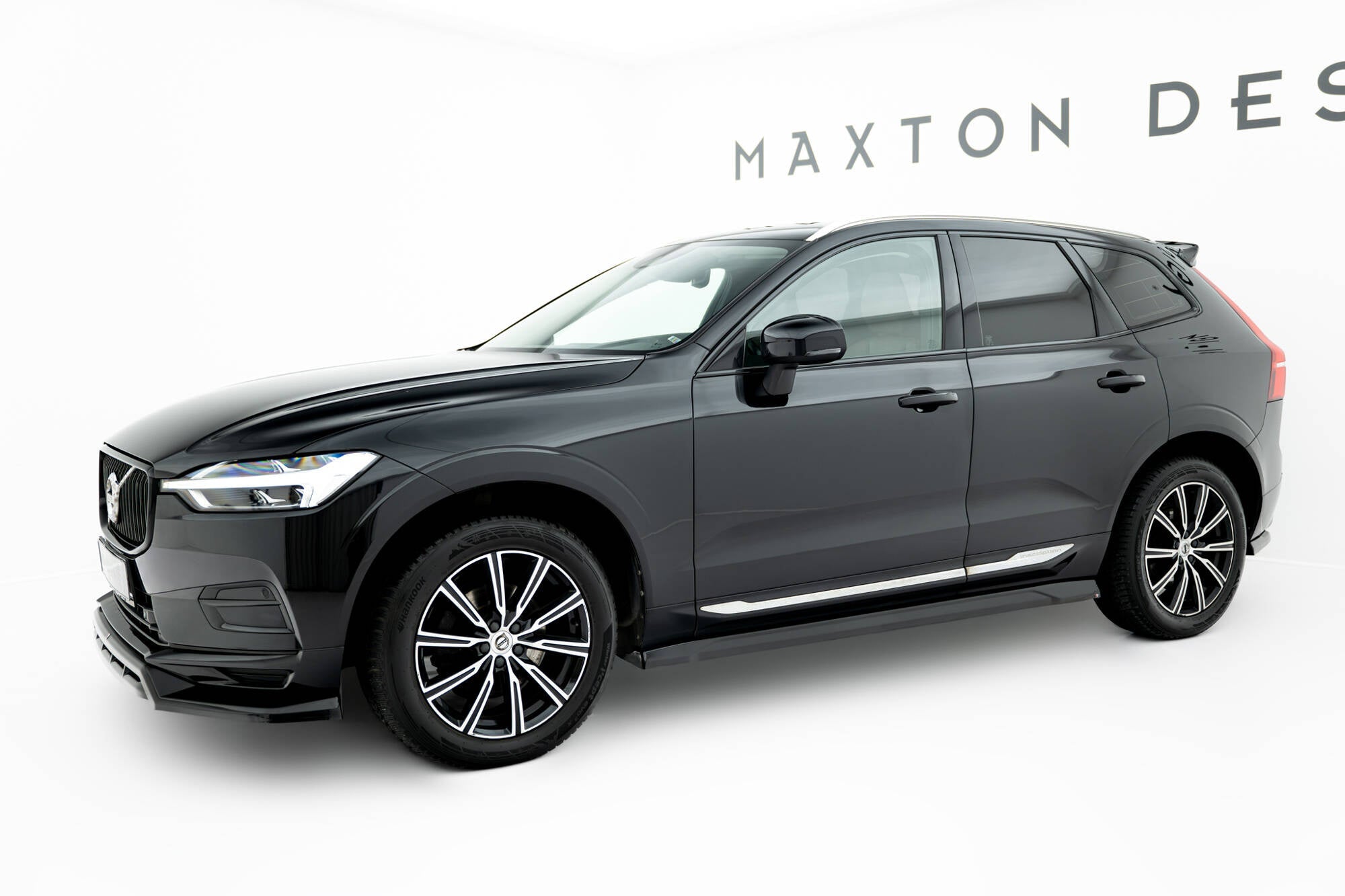 Maxton Design Difusores de taloneras laterales para Volvo XC60 Mk2 - imagen 3