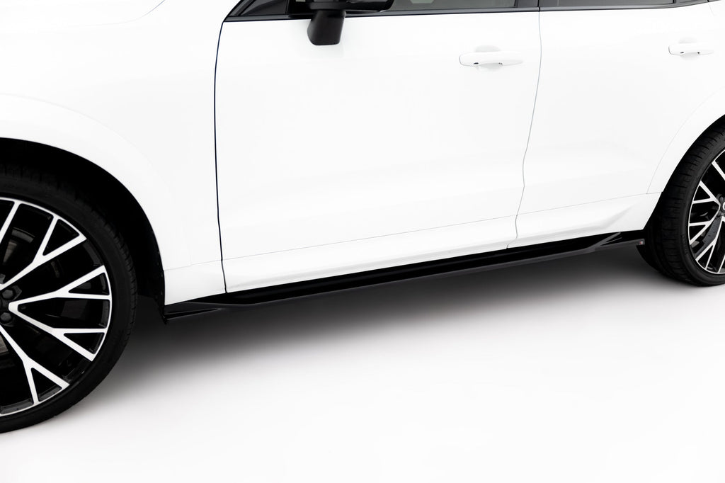 Maxton Design Difusores de taloneras laterales para Volvo XC60 Mk2 R-Design - imagen 1