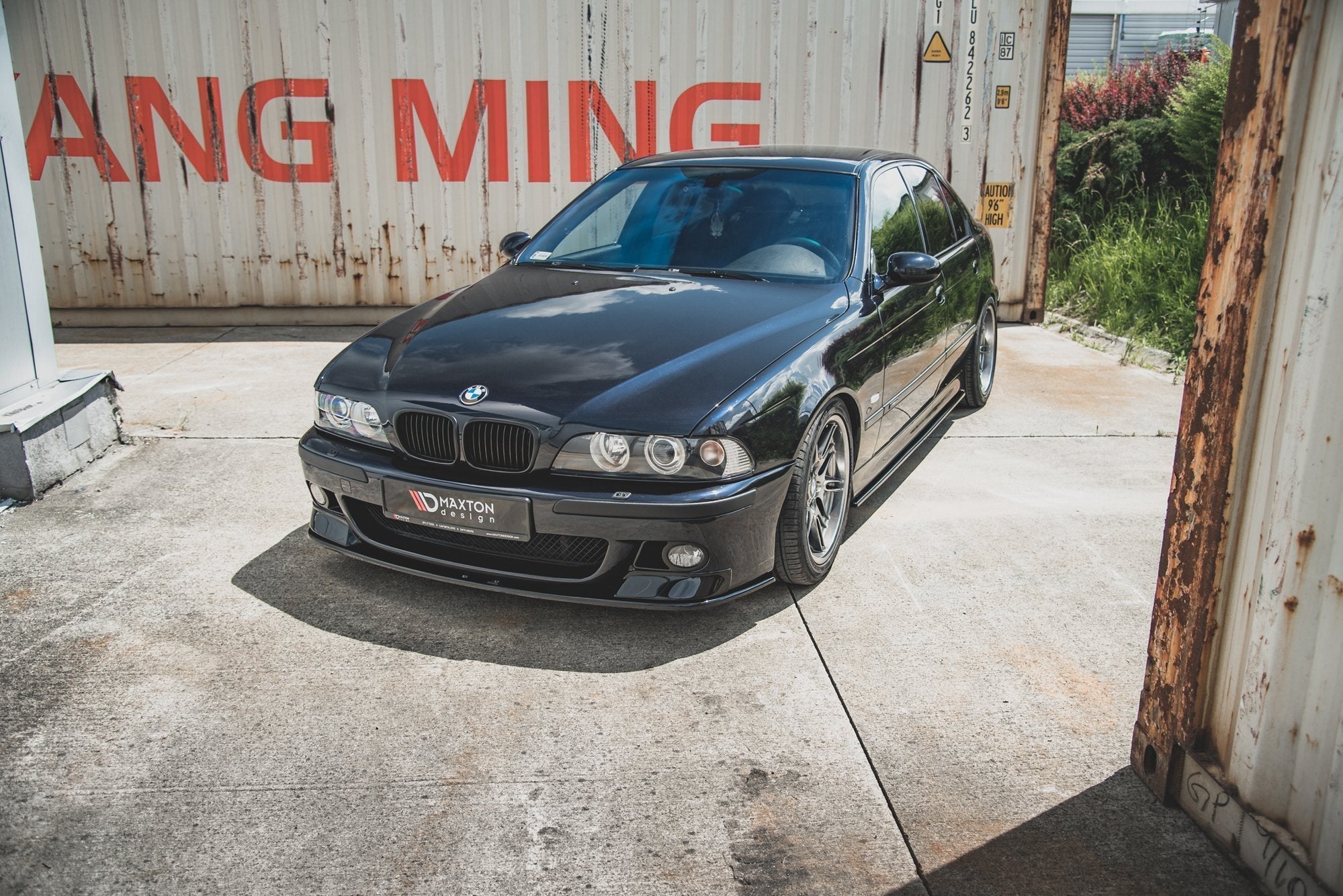 Maxton Design Front Side Splitters + Front Splitter Set para BMW M5 / 5 M-Pack E39 - imagen 5