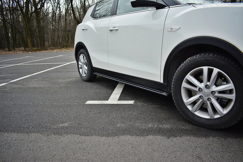 Maxton Design Difusores de taloneras laterales para Ssangyong Tivoli - imagen 2