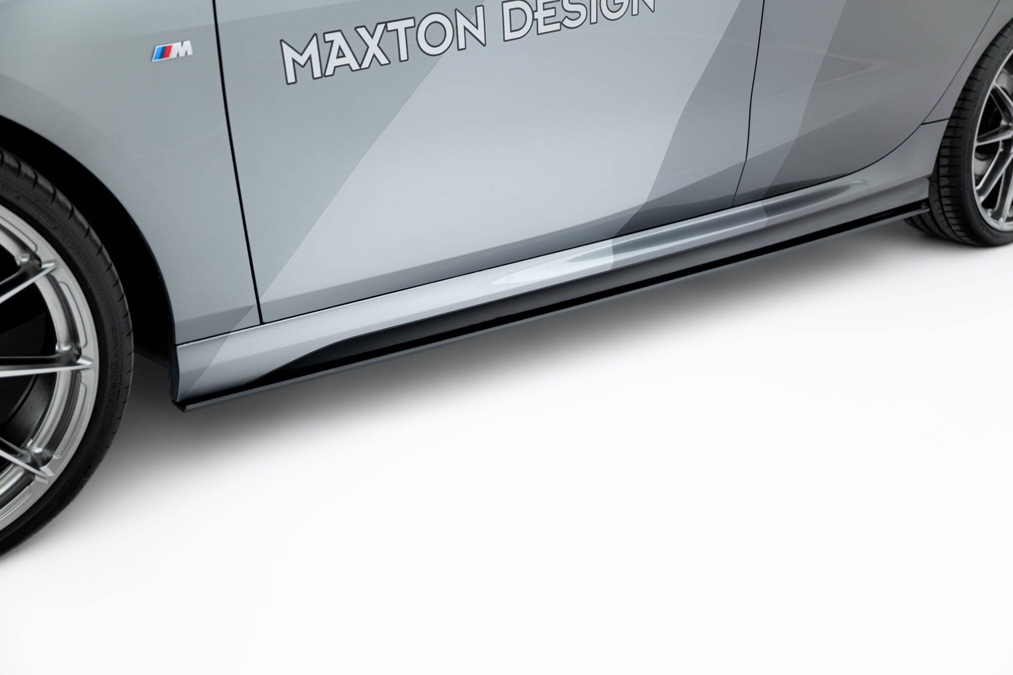 Maxton Design Street Pro Side Skirts Diffusers para BMW M135i F70 - imagen 1